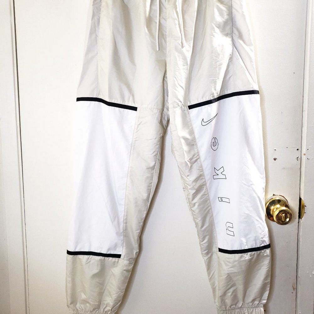 Tan Nike Lightweight Sweats